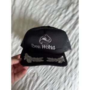 Vintage 80s Sea World California 1986 Shamu Whale Mesh Trucker SnapBack Hat
